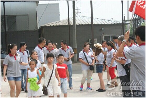 姚旗  总经理张大农