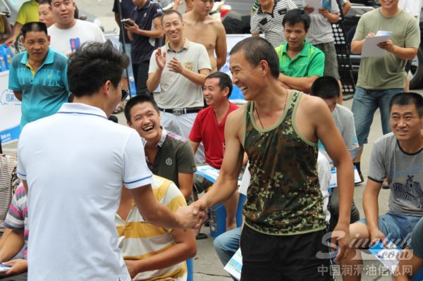 2014年雪佛龙-德乐卡车全国巡展走进广东中山