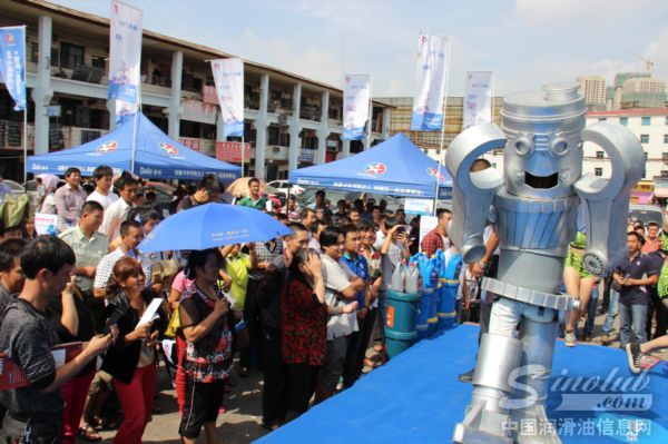 2014年雪佛龙-德乐卡车全国巡展走进云南昆明