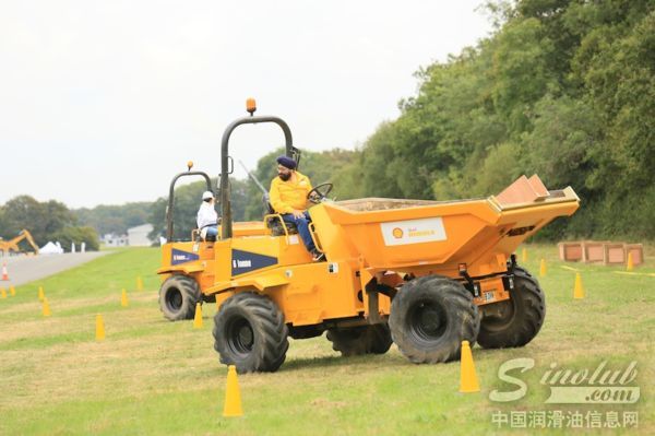 壳牌劲霸重载驾驶挑战赛现场