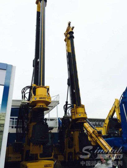 bauma China 2014今天在雨中精彩开幕