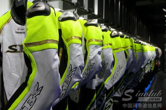 内地首家皇欣机车生活馆在沪开业