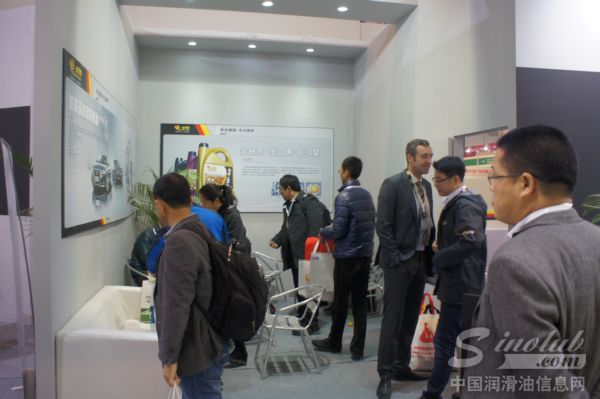 德国金引擎润滑油参展第十五届润滑油品展