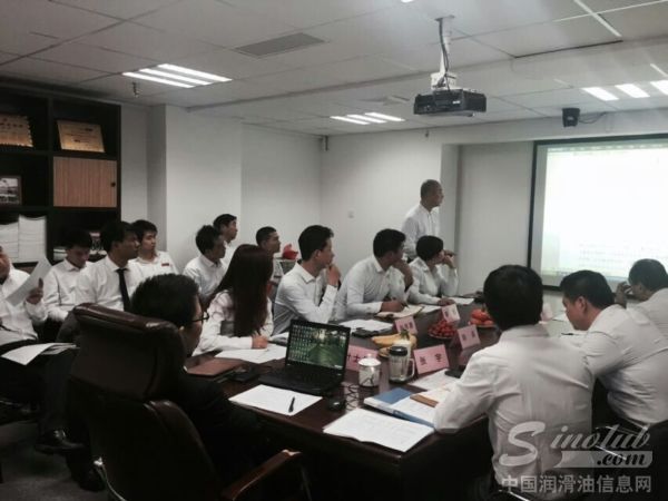 金雪驰润滑油2014年度总结暨2015年计划会议