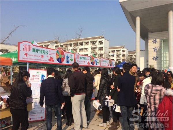 南京高校学生热捧3E清伊洗衣液