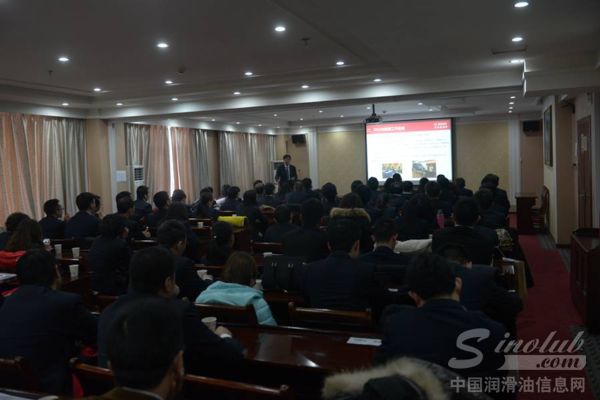 东风嘉实多召开2015年工作会暨员工代表大会