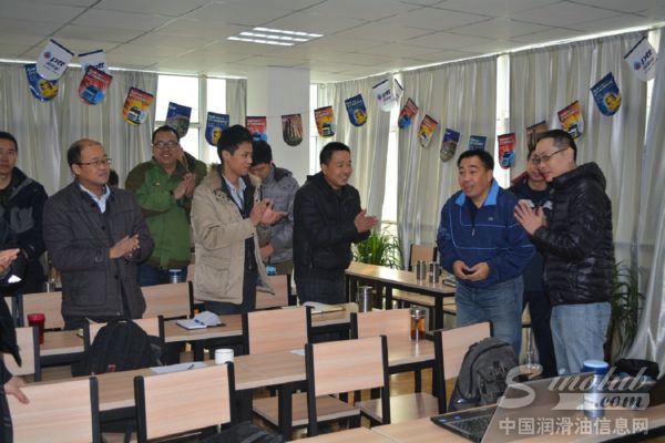 汇华区域经理热烈欢迎PTT工程师