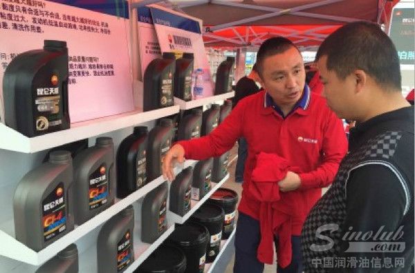 昆仑天威全系列产品展出