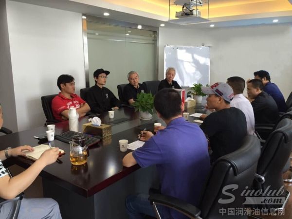 亚太团队与终端代表互动交流中