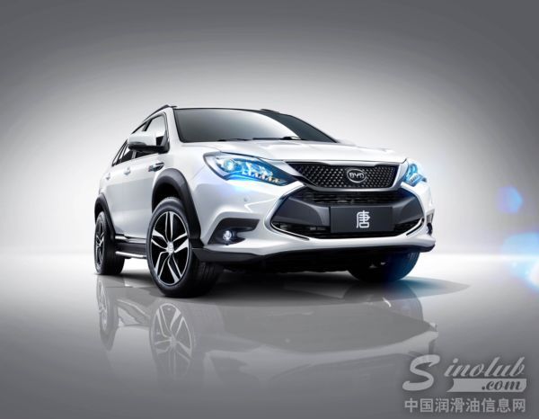 比亚迪三擎双模四驱SUV“唐”