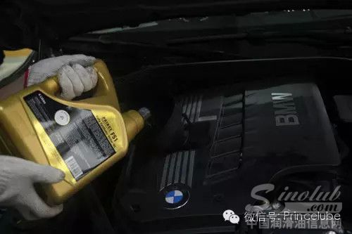 彼凌驰、锦威携手清华，体验“人、车、生活”追求