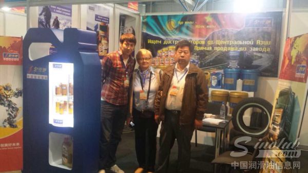 金雪驰参展第十三届哈萨克斯坦—中国商品展览会,首日斩获多