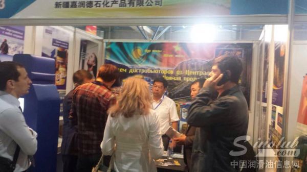 金雪驰参展第十三届哈萨克斯坦—中国商品展览会,首日斩获多