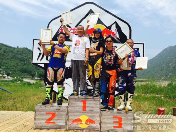 勇夺UTV组冠军！突破军团泥石挑战赛超越极限